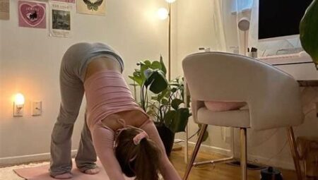 Evde Yoga Rutinleri